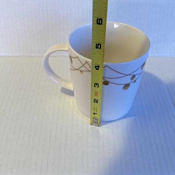 Starbucks Bone China Porcelain 2012 Christmas Mug White Gold Garland Accent - Picture 5 of 6